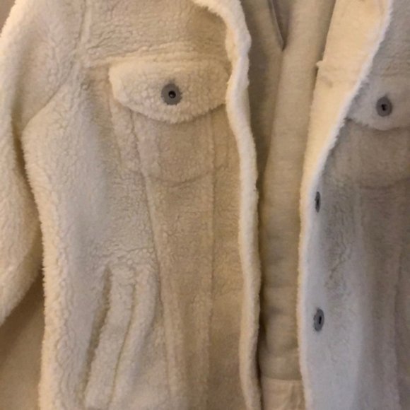 Torrid Trucker Jacket in Faux Shearling White NWT - Picture 4 of 7